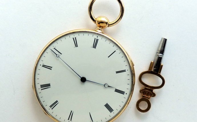 Редкие старинные антикварные часы на продажу. Продажа антиквариата